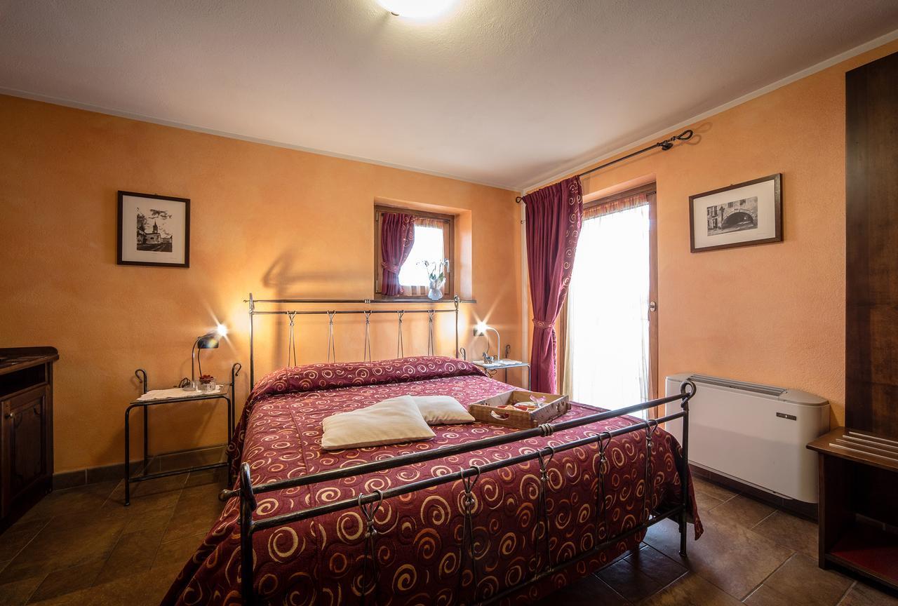 Lo Teisson Bed and Breakfast Pollein Εξωτερικό φωτογραφία